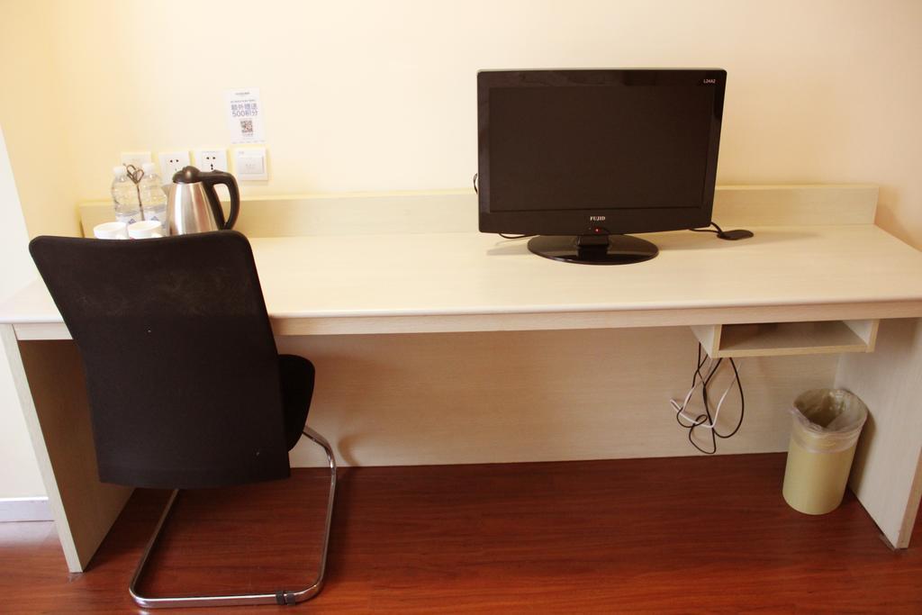 Hanting Hotel Dalian Olympic Square Hotel Room photo